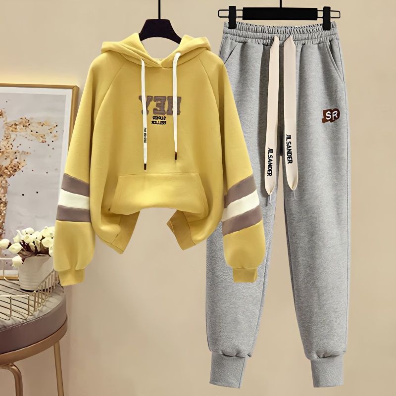 Sports Set for Women in Spring - Street Fashion Korean recension och pris