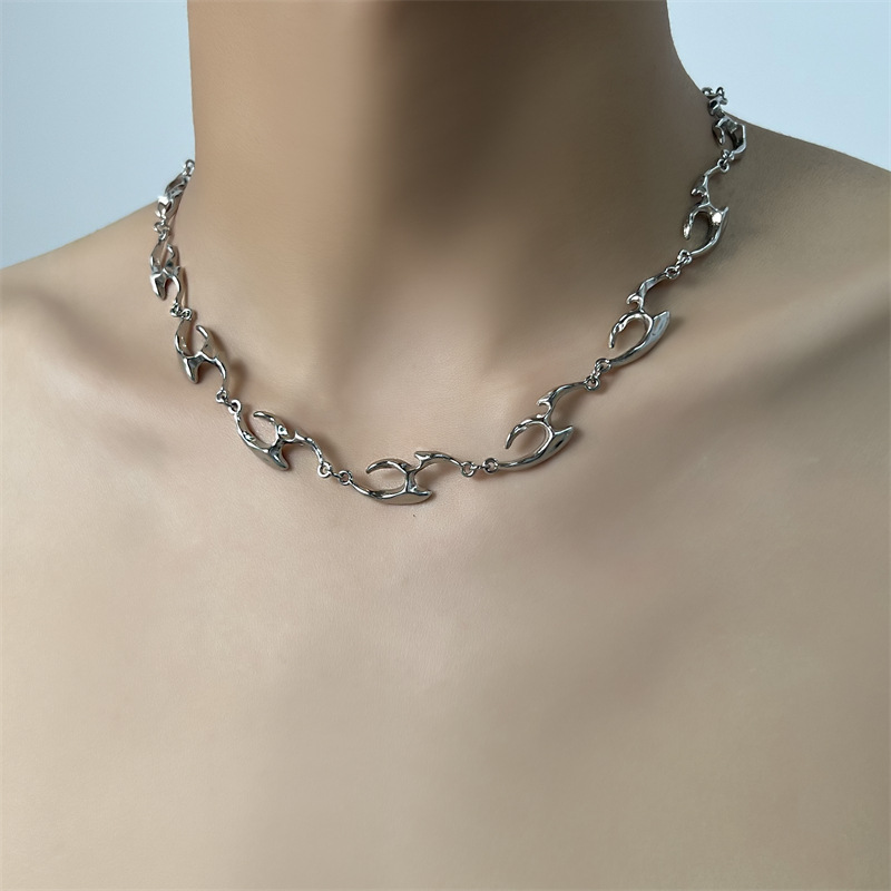 Irregular Shaped Metal Necklac - Street Fashion Trend 2025 recension och pris