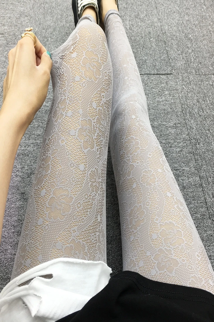 South Korea 2025 Lace Bottoms  - Street Fashion Trend 2025 recension och pris