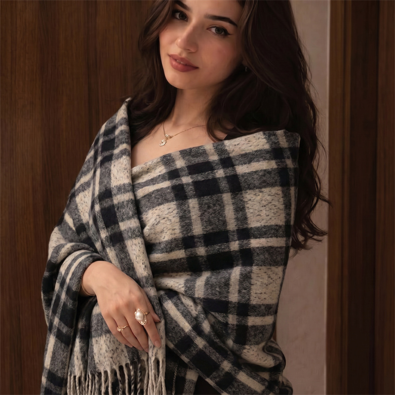 Heavy 750g Scarf Check Poncho  - Street Fashion Hijab recension och pris