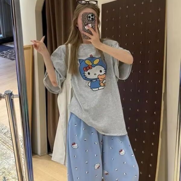Short Sleeved Hello Kitty Prin - Street Fashion Designers recension och pris