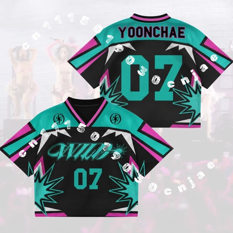 Kpop KATSEYE Lara No.05 Burst  - Street Fashion Kpop recension och pris